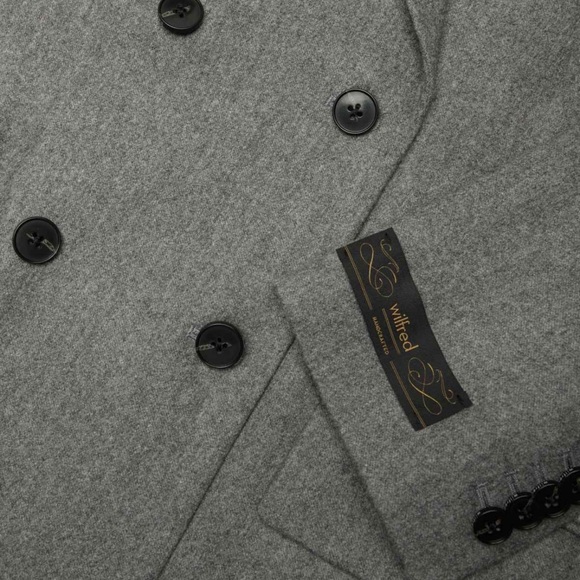 New Destiny Blazer
Wool-cashmere classic-fit blazer - Picture 9 of 16